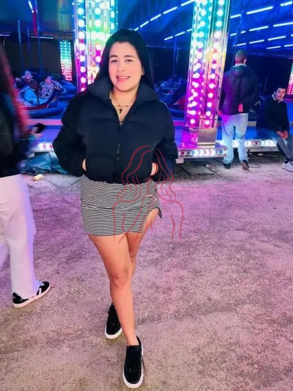 Sara Hermosa Latina